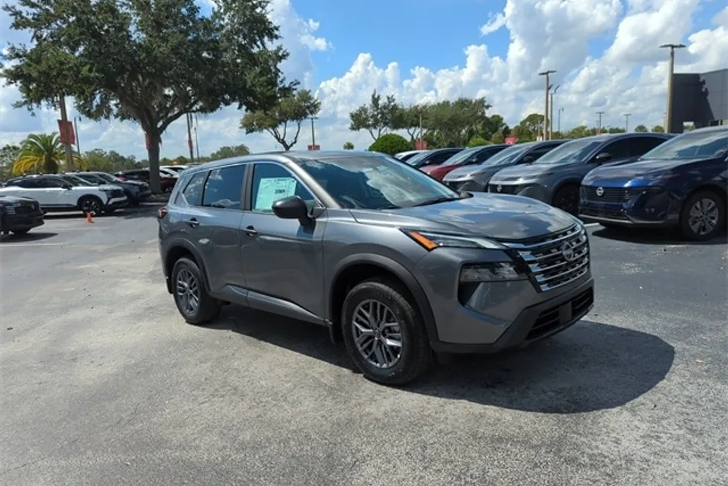 2026 Nissan Rogue S photo 1