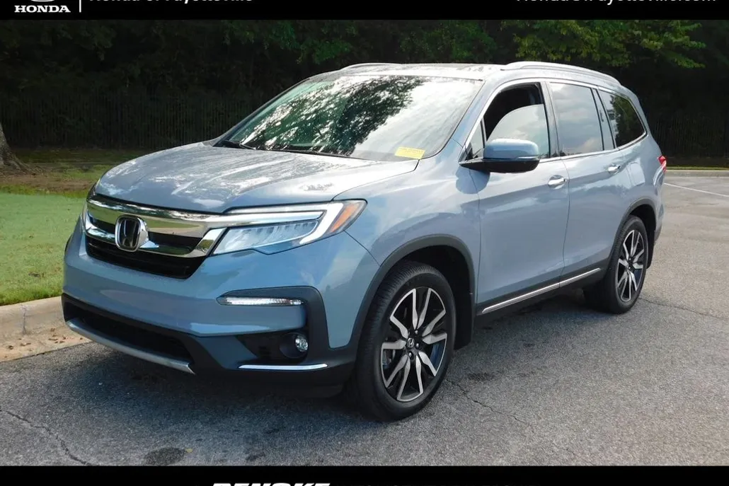 2022 Honda Pilot Touring photo 1