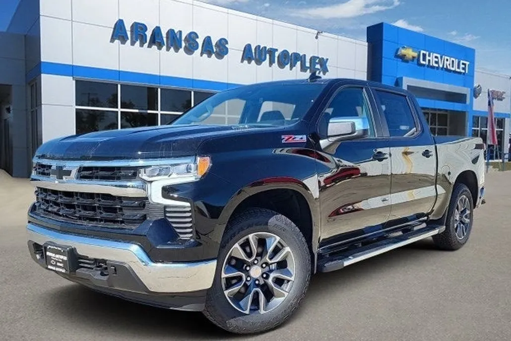 2025 Chevrolet Silverado 1500 LT photo 1