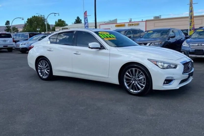2022 Infiniti Q50 LUXE photo 1