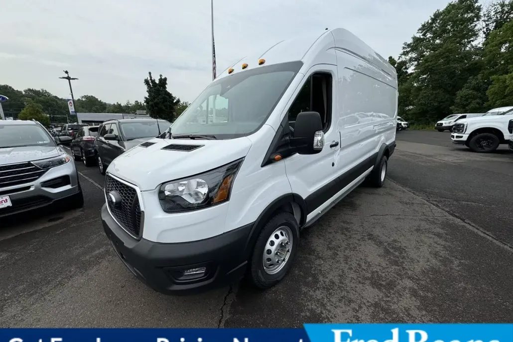 2024 Ford Transit Cargo photo 1