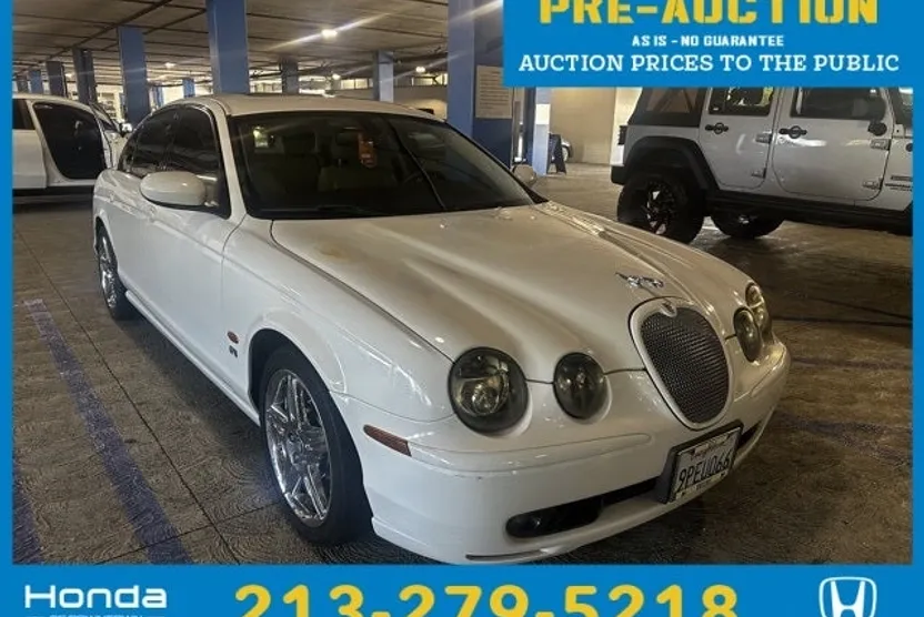 2003 Jaguar S-Type photo 1