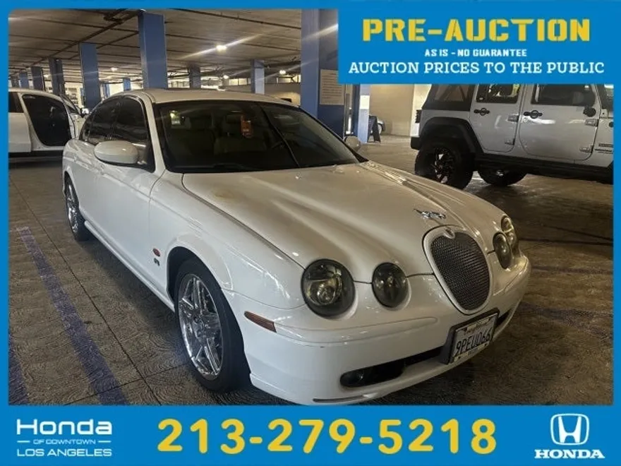 2003 Jaguar S-Type photo 1