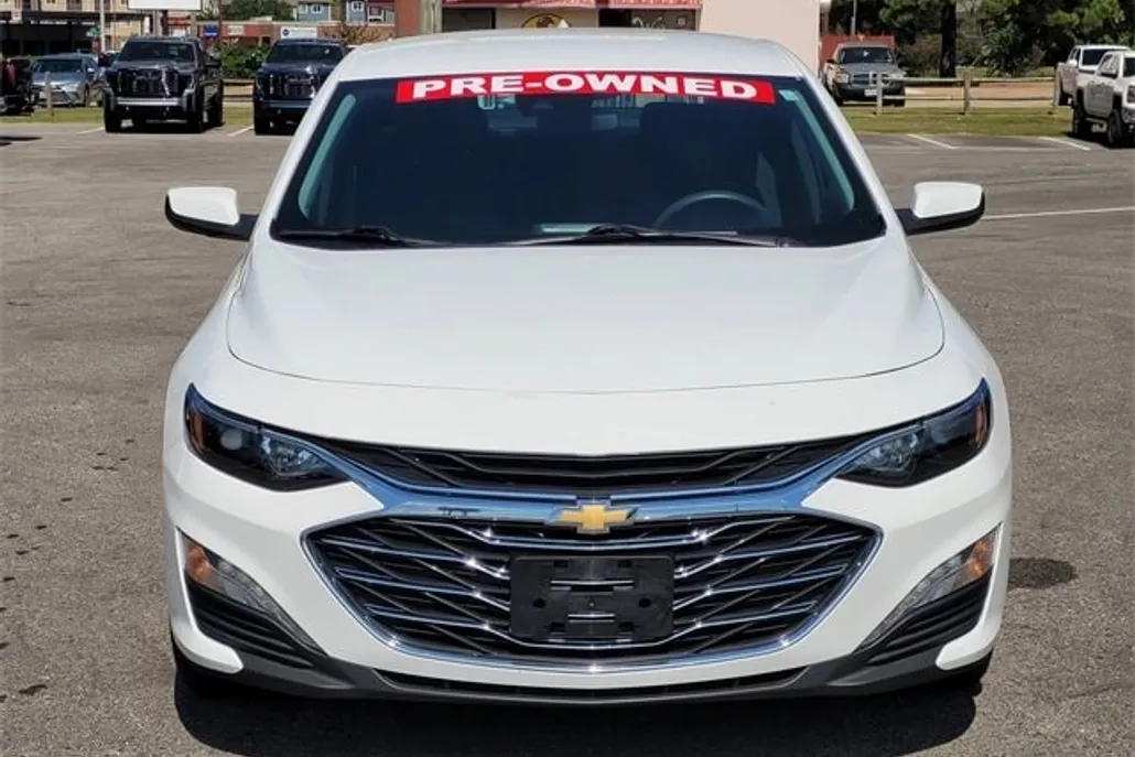 2024 Chevrolet Malibu 1LT photo 1