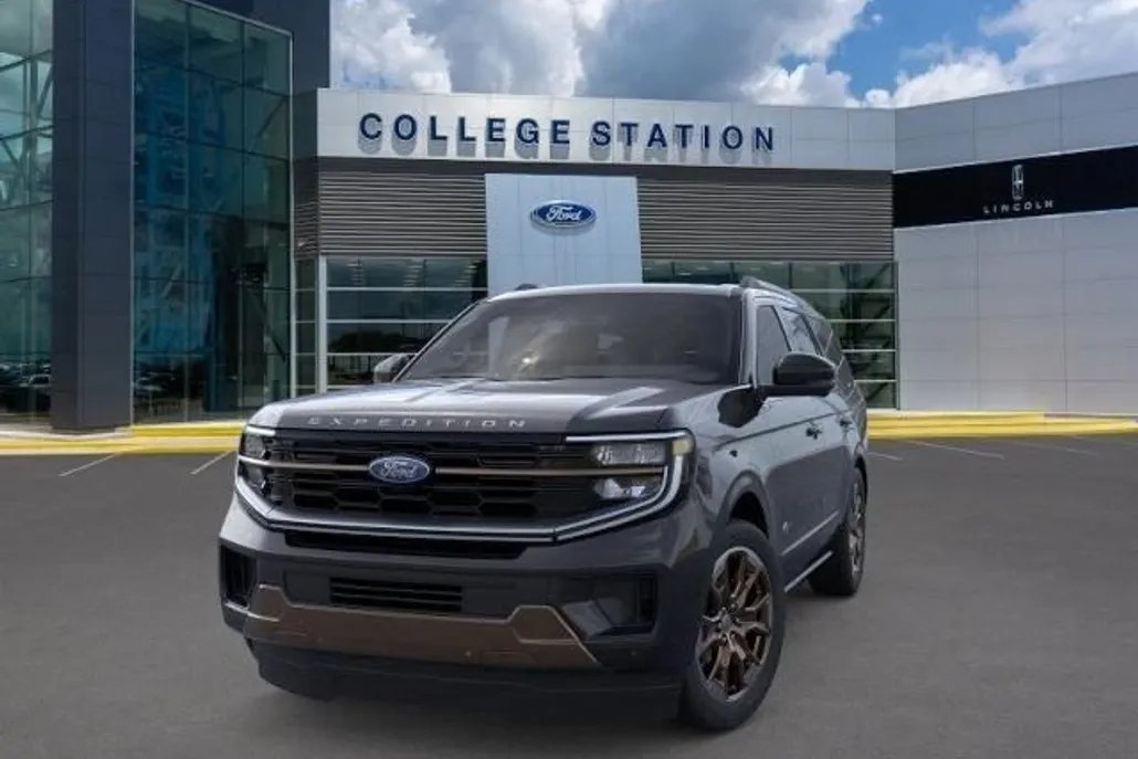 2025 Ford Expedition King Ranch photo 1