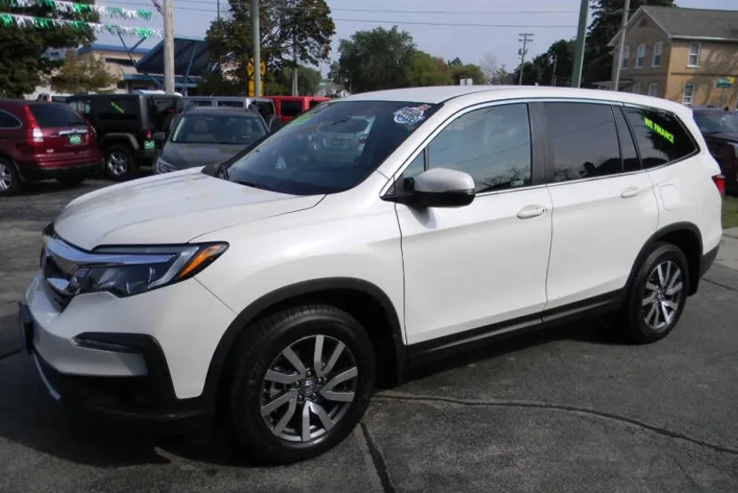 2019 Honda Pilot EX photo 1