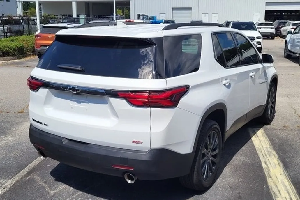 2023 Chevrolet Traverse RS photo 1