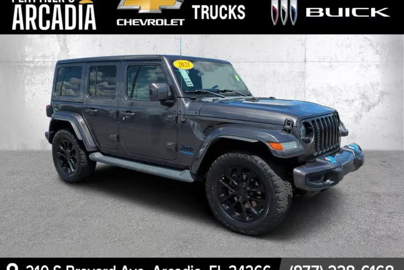 2021 Jeep Wrangler 4xe Unlimited Sahara High Altitude photo 1