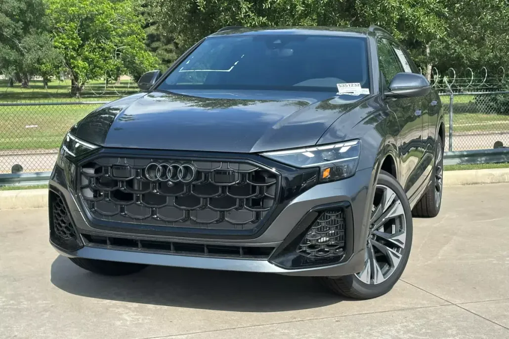 2025 Audi Q8 line Premium Plus photo 1
