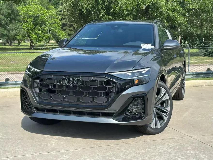 2025 Audi Q8 line Premium Plus photo 1