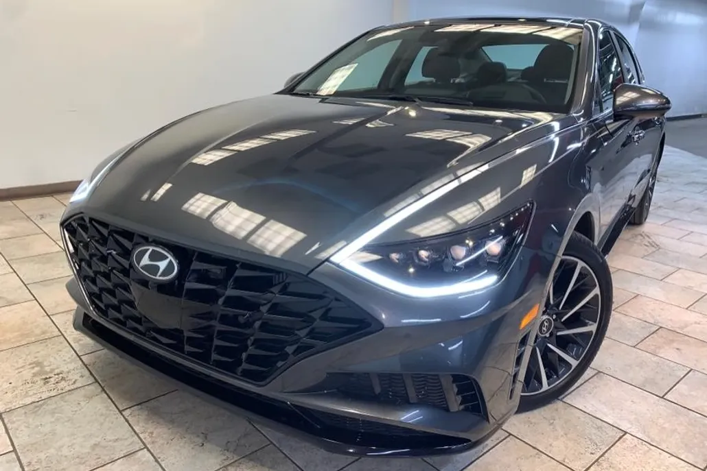 2022 Hyundai Sonata Limited photo 1