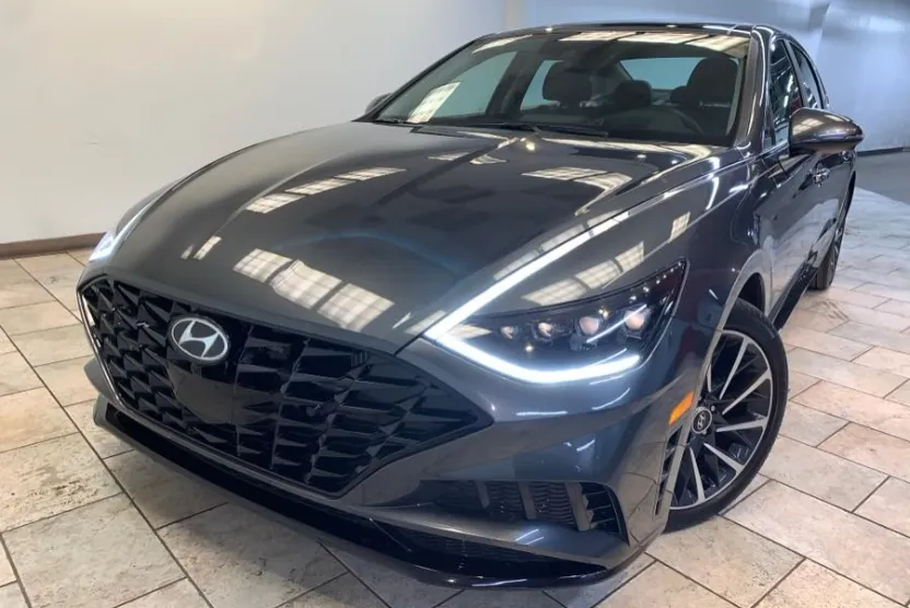 2022 Hyundai Sonata Limited photo 1