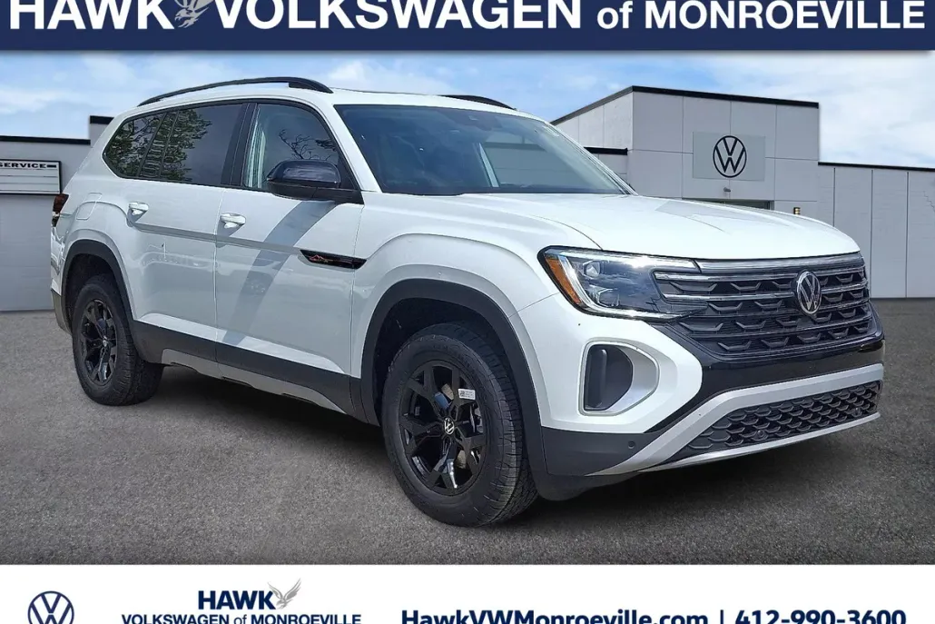 2025 Volkswagen Atlas Peak Edition SE photo 1
