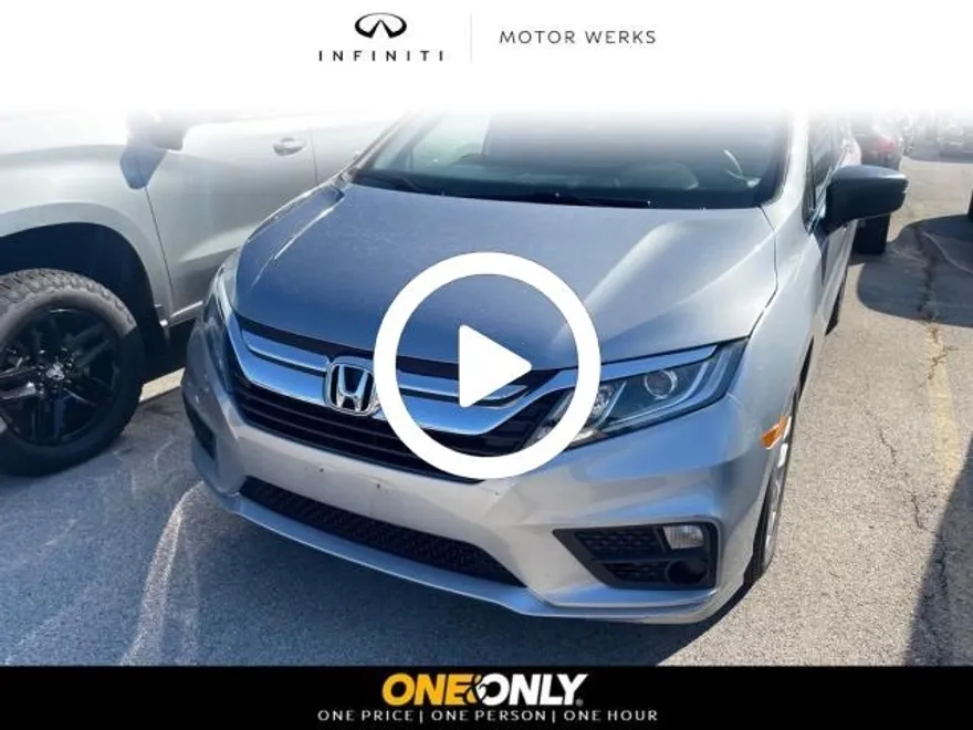 2018 Honda Odyssey LX photo 1