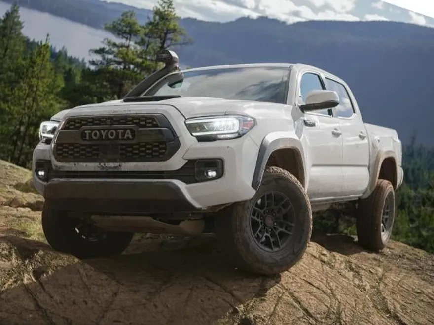 2022 Toyota Tacoma 4x4 SR Double Cab V6 photo 1
