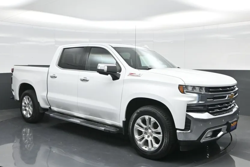 2021 Chevrolet Silverado 1500 LTZ photo 1