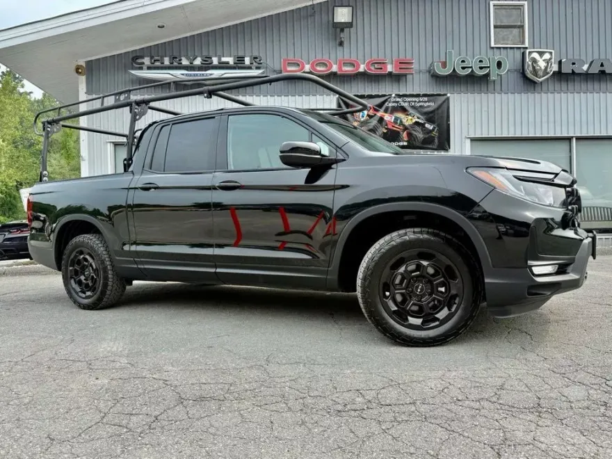 2025 Honda Ridgeline Sport photo 1
