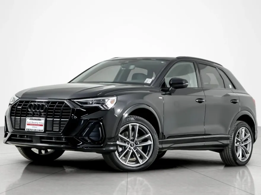 2025 Audi Q3 S line Premium 45 TFSI photo 1