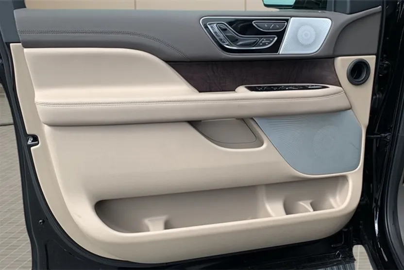 2024 Lincoln Navigator L Reserve photo 1