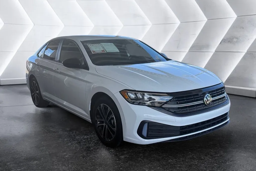 2024 Volkswagen Jetta 1.5T Sport photo 1