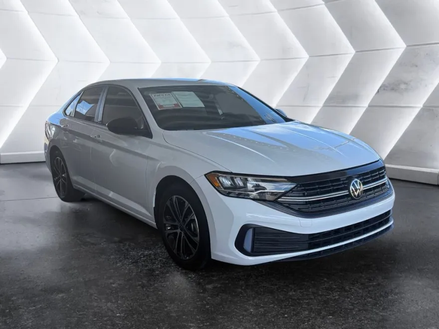 2024 Volkswagen Jetta 1.5T Sport photo 1