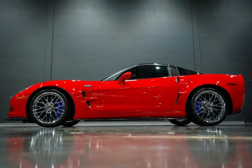 2010 Chevrolet Corvette ZR1 3ZR photo 1