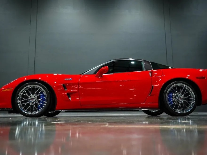 2010 Chevrolet Corvette ZR1 3ZR photo 1