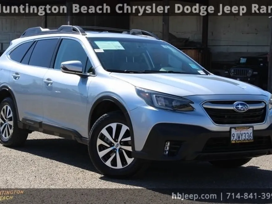 2021 Subaru Outback Premium photo 1