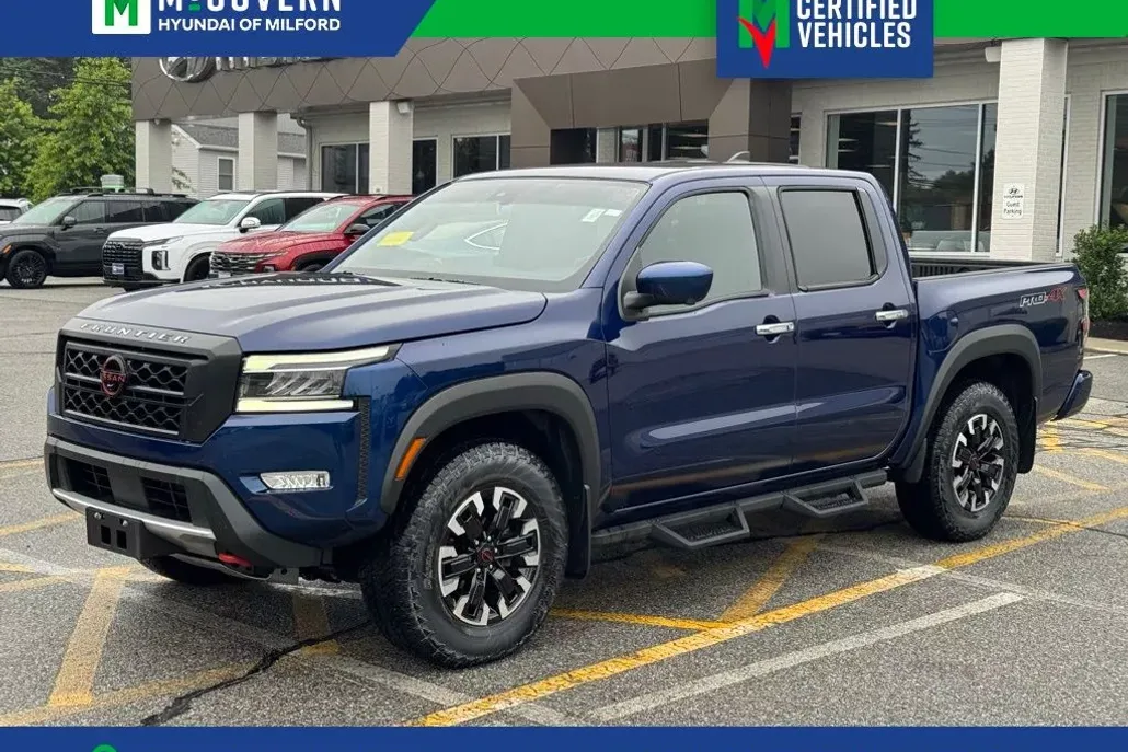 2023 Nissan Frontier PRO-4X photo 1