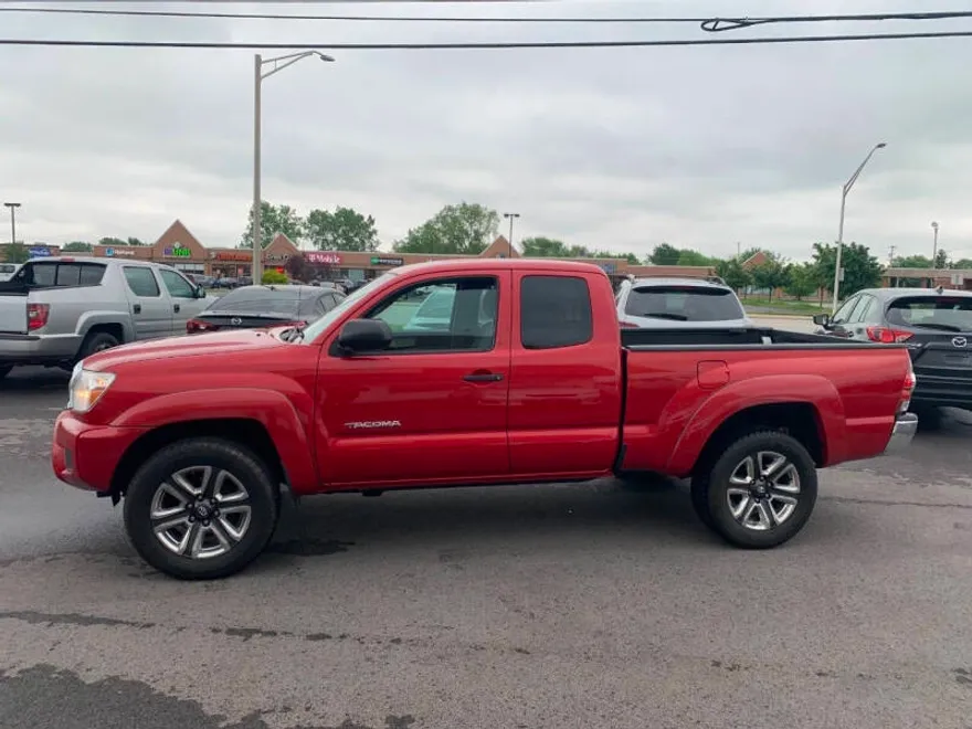 2013 Toyota Tacoma SR5 4x4 photo 1