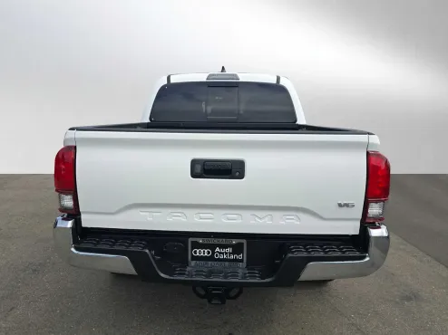 2022 Toyota Tacoma SR5 photo 4