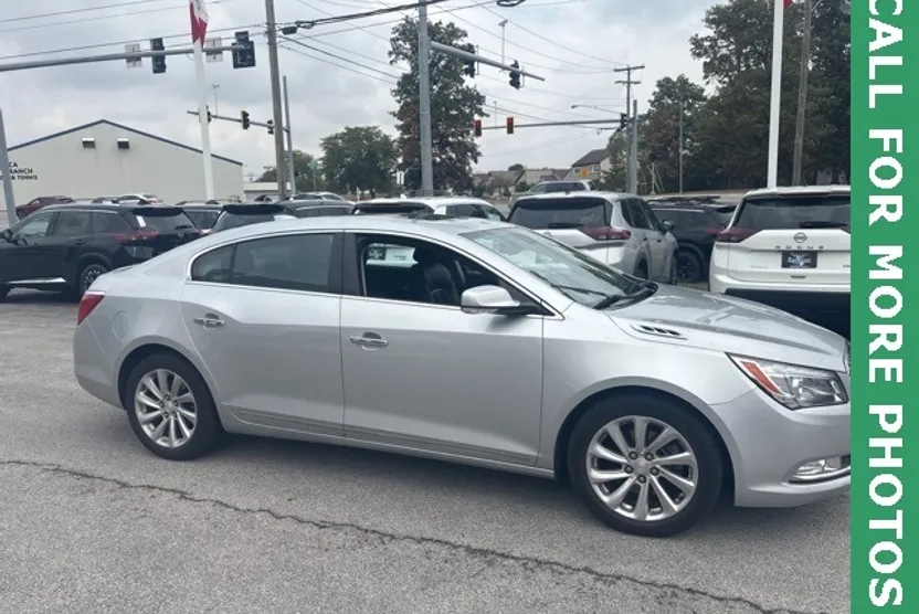 2016 Buick LaCrosse Leather photo 1