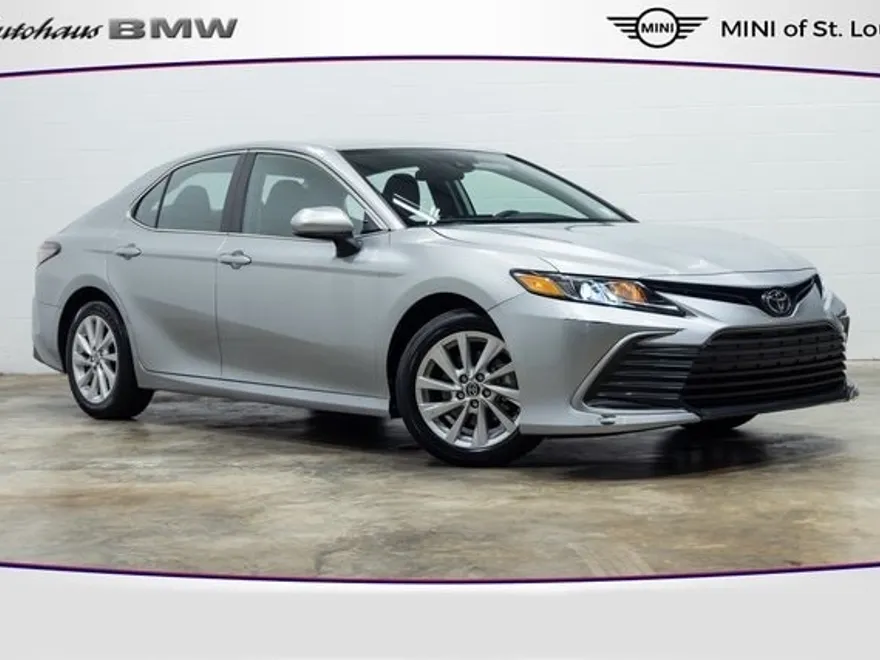 2024 Toyota Camry LE photo 1