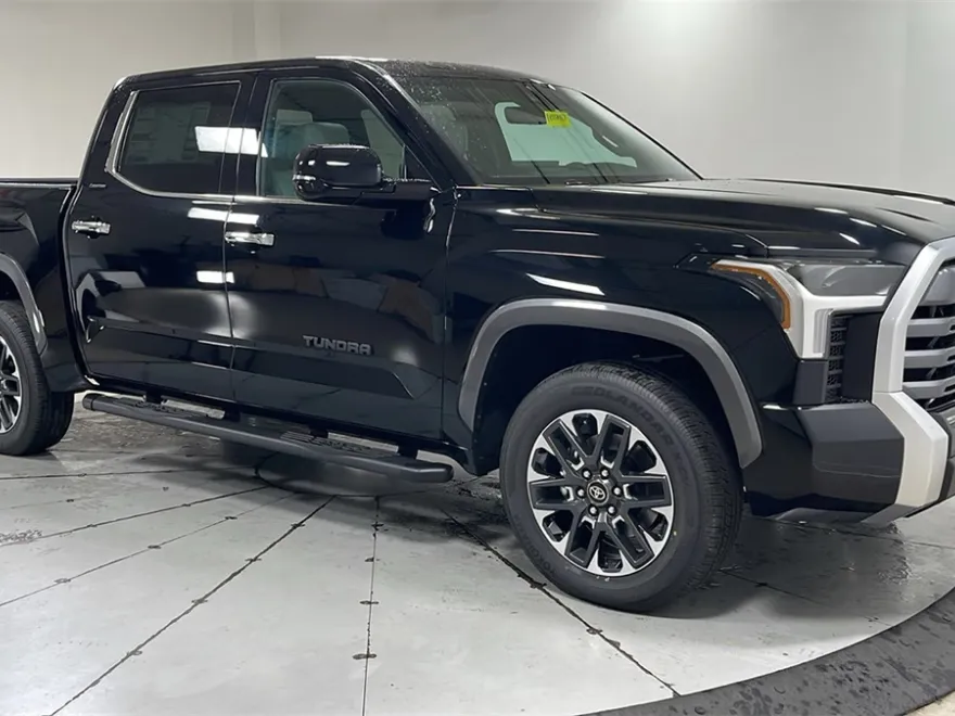 2026 Toyota Tundra Limited CrewMax photo 1