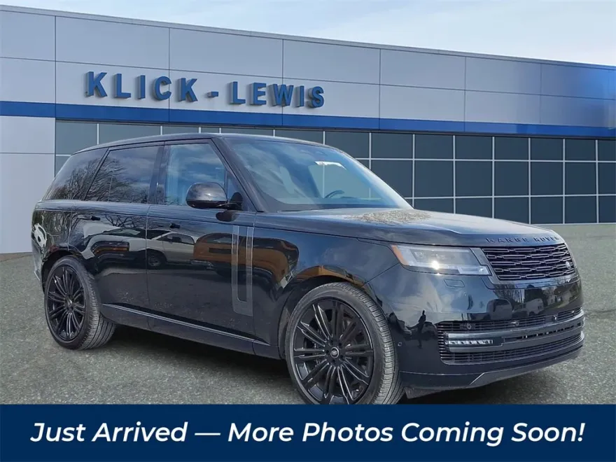 2024 Land Rover Range Rover SE photo 1