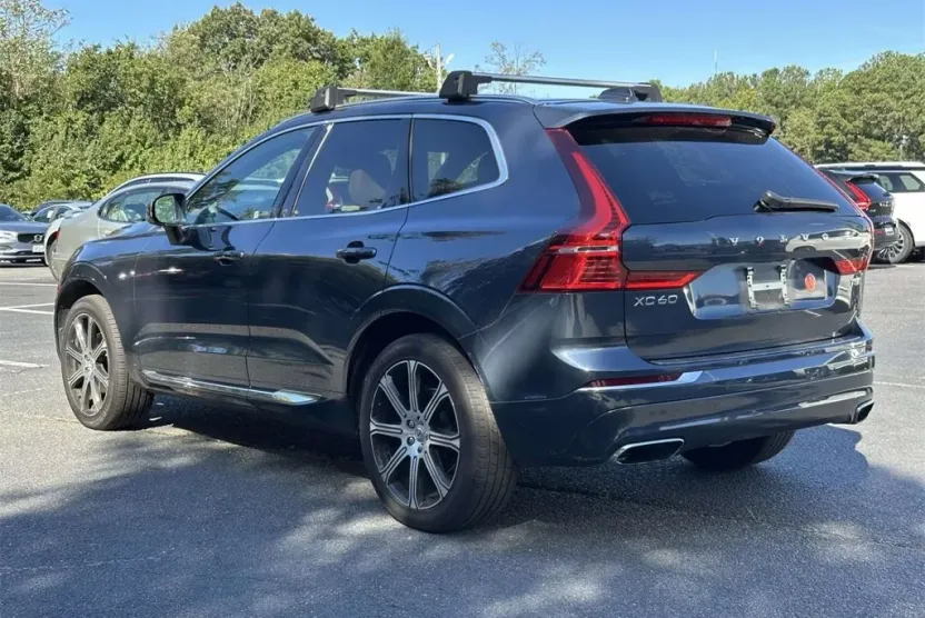 2020 Volvo XC60 T5 Inscription photo 1