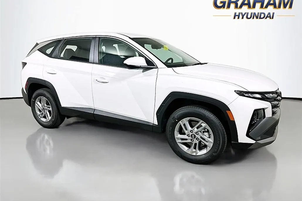 2025 Hyundai Tucson SE photo 1