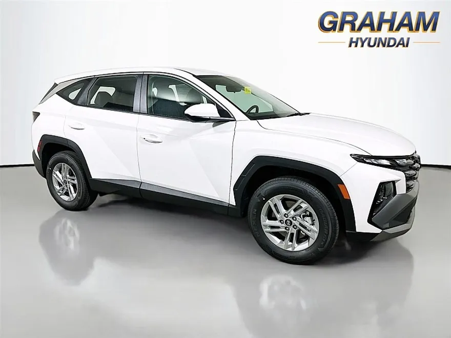 2025 Hyundai Tucson SE photo 1