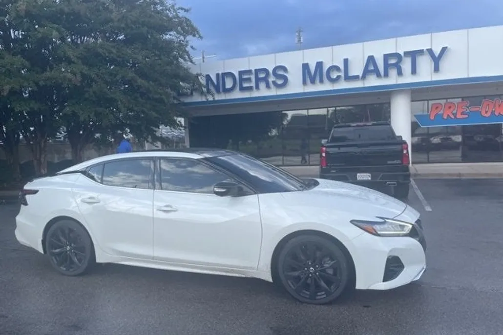 2020 Nissan Maxima SR photo 1