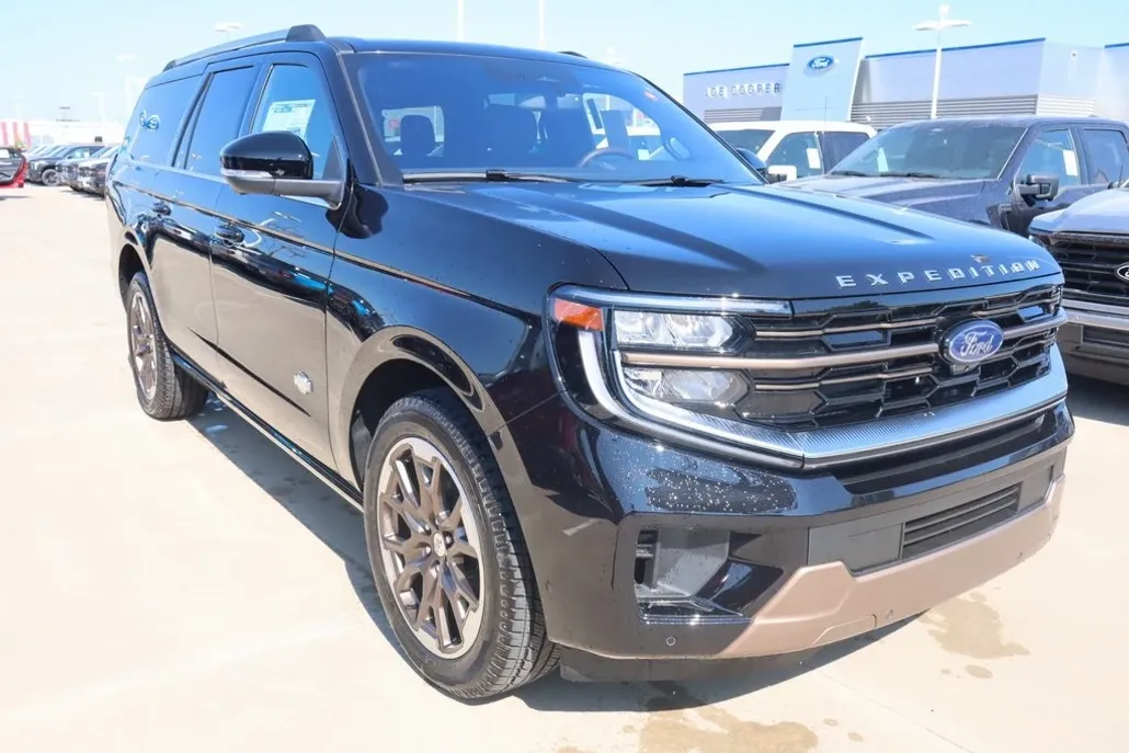 2025 Ford Expedition MAX King Ranch photo 1