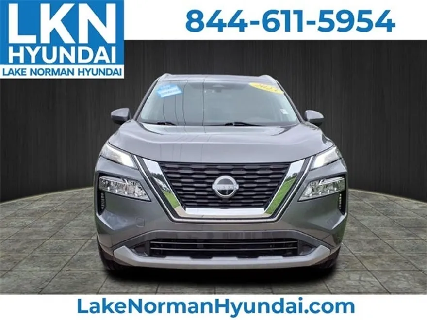 2023 Nissan Rogue SV photo 1