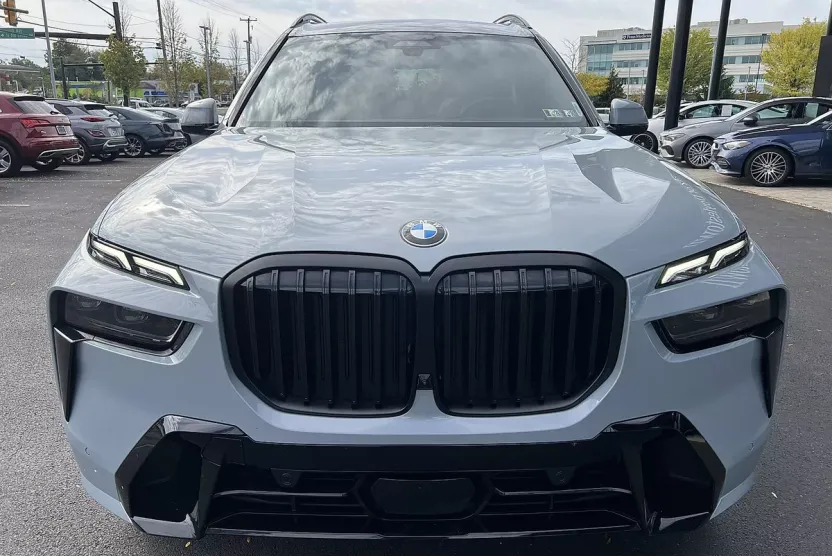 2023 Bmw X7 xDrive40i photo 1