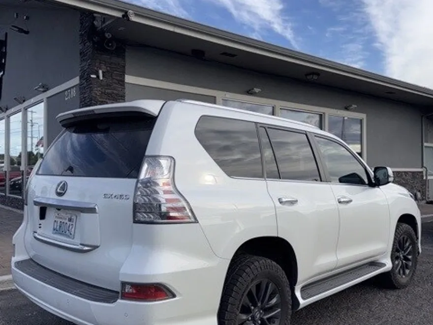 2022 Lexus GX 460 photo 1