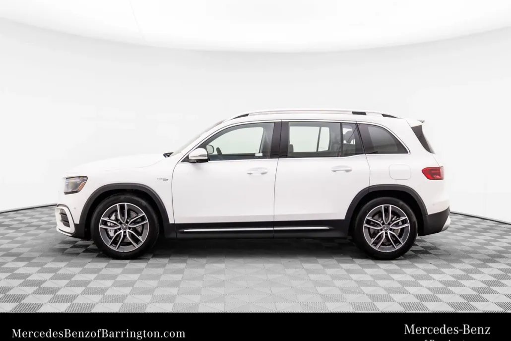 2025 Mercedes Benz GLB AMG 35 photo 1