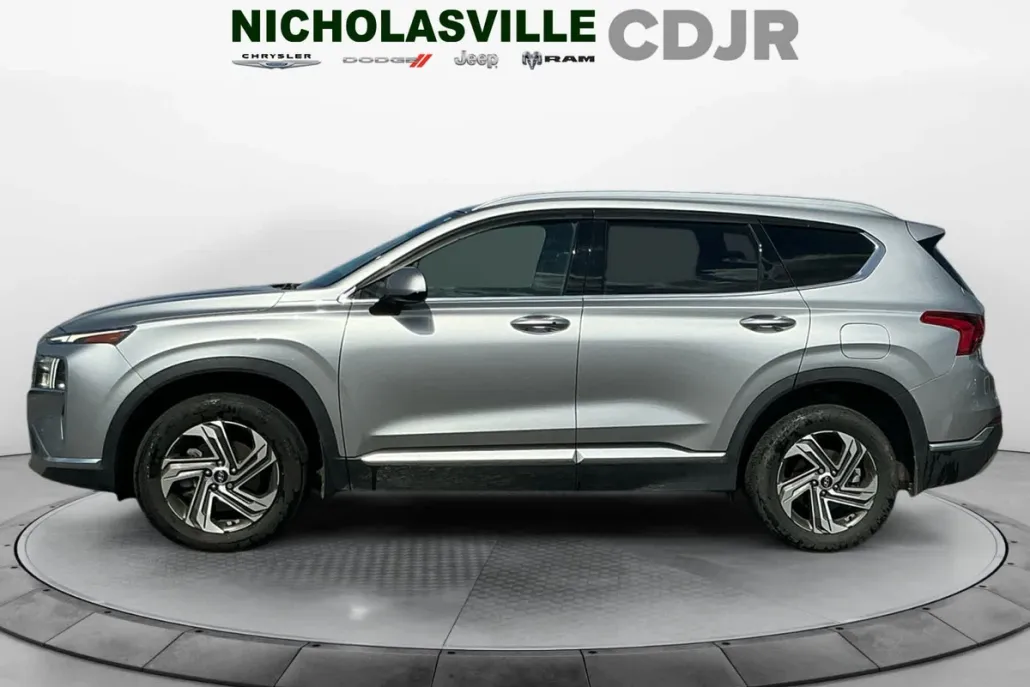 2022 Hyundai Santa Fe SEL photo 1