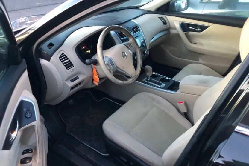 2015 Nissan Altima 2.5 photo 1