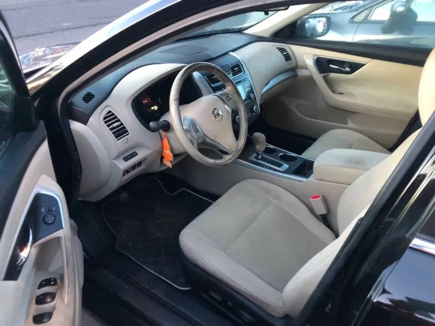 2015 Nissan Altima 2.5 photo 1