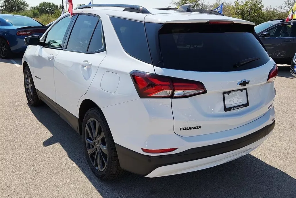 2022 Chevrolet Equinox RS photo 1
