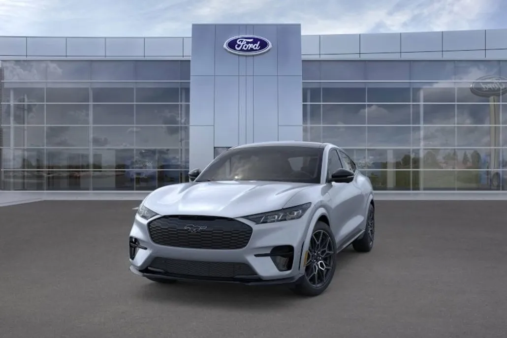 2025 Ford Mustang Mach-E GT photo 1