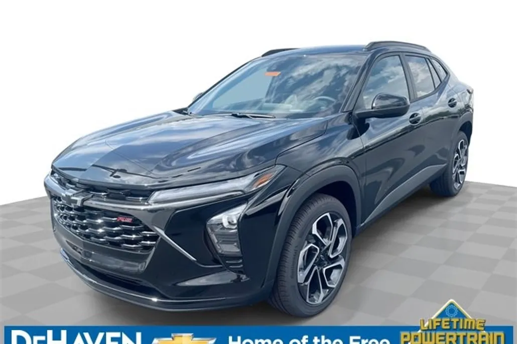 2025 Chevrolet Trax photo 1